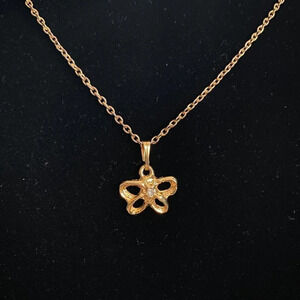 Vintage Gold Tone Butterfly Outline with Clear Rhinestone Accent Necklace